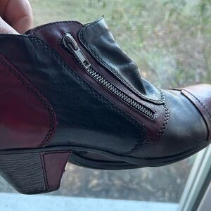 Remonte Black and Burgundy Ankle Booties
